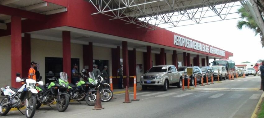 General José Francisco Bermúdez Airport