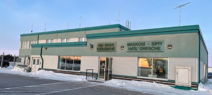 Hay River Merlyn Carter Airport