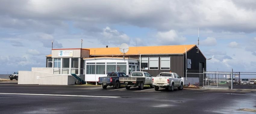 Inia William Tuuta Memorial Airport