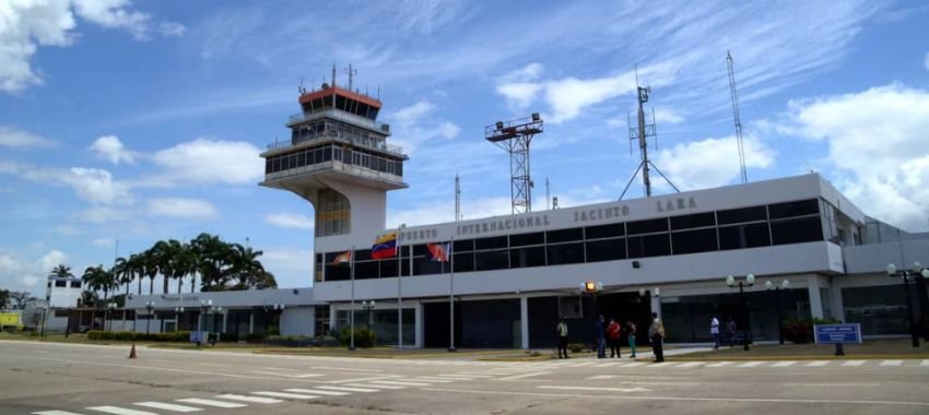 Jacinto Lara Airport