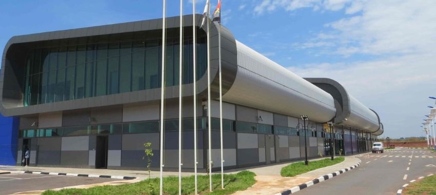 Dundo Airport