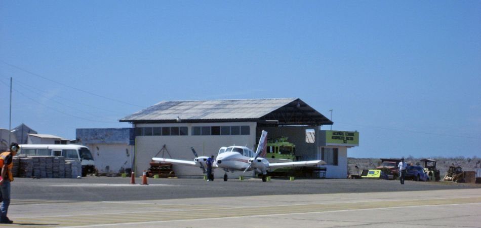 San Cristóbal Airport